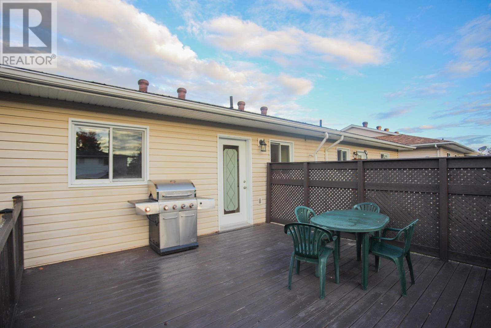 882 Pine St, Sault Ste. Marie, Ontario  P6B 3G3 - Photo 24 - SM262747