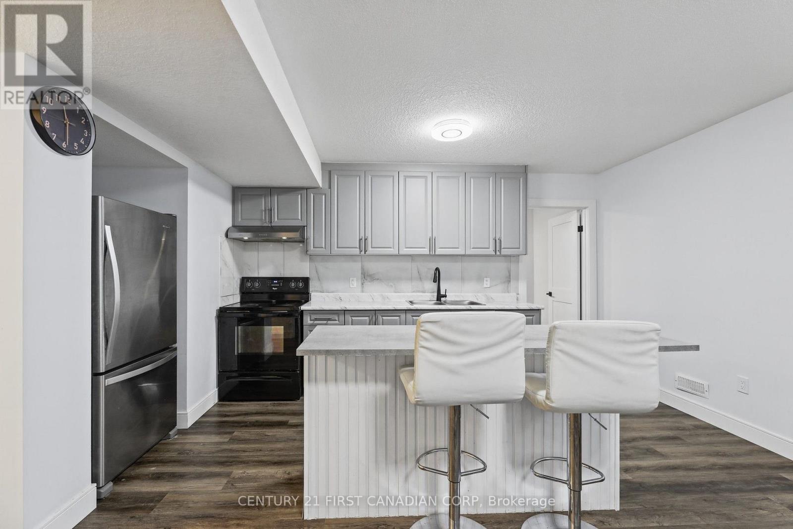 200 Snyders Avenue, Central Elgin, Ontario  N0L 1B0 - Photo 33 - X13880380