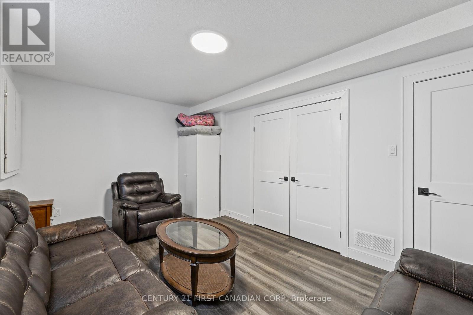 200 Snyders Avenue, Central Elgin, Ontario  N0L 1B0 - Photo 42 - X13880380