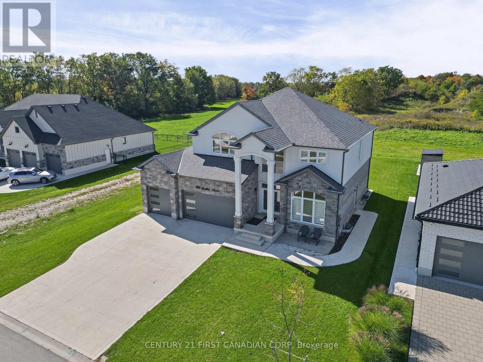 200 Snyders Avenue, Central Elgin, Ontario  N0L 1B0 - Photo 45 - X13880380