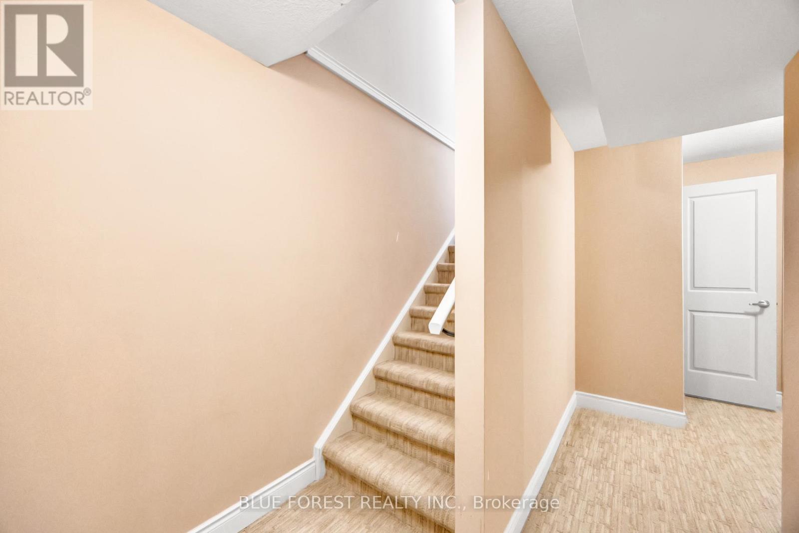 2087 Cherrywood Trail, London North, Ontario  N6H 0C8 - Photo 40 - X13880468