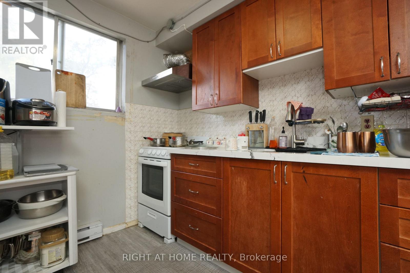 59 Saunby Street N, London North, Ontario  N6G 1A4 - Photo 5 - X13880470