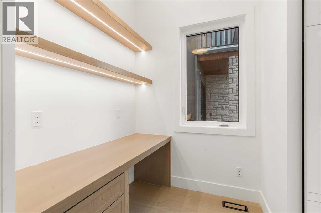 2811 35 Street SW, Calgary, Alberta  T3E 2Y4 - Photo 6 - A2347157