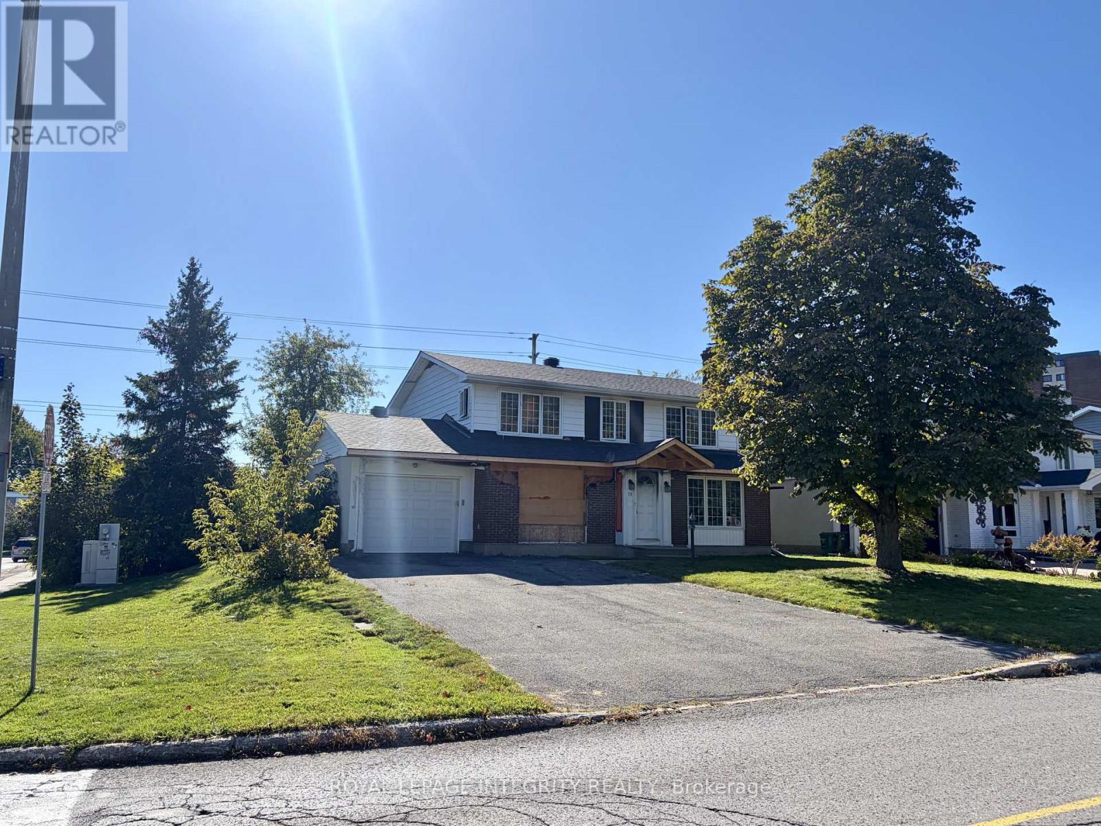 79 BEAVER RIDGE, Ottawa, Ontario