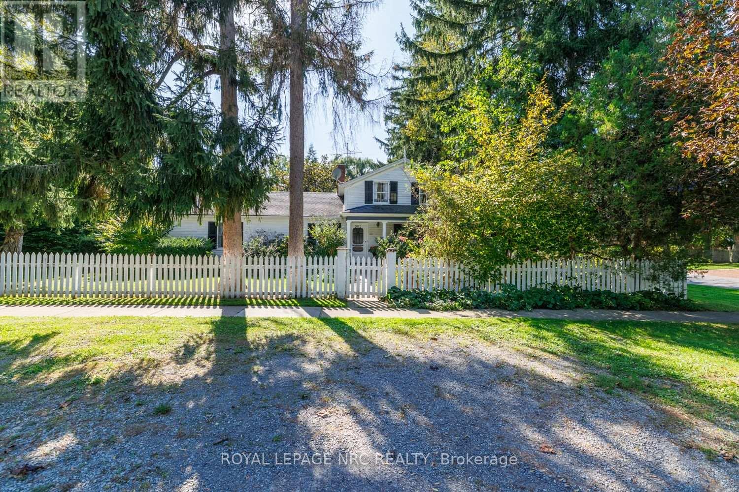 292 Johnson Street S, Niagara-On-The-Lake, Ontario  L0S 1J0 - Photo 34 - X13880456