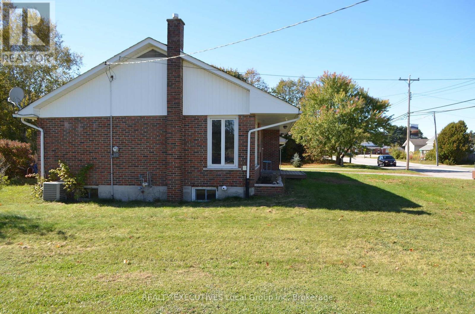 125 Ottawa Avenue, South River, Ontario  P0A 1X0 - Photo 3 - X13880362
