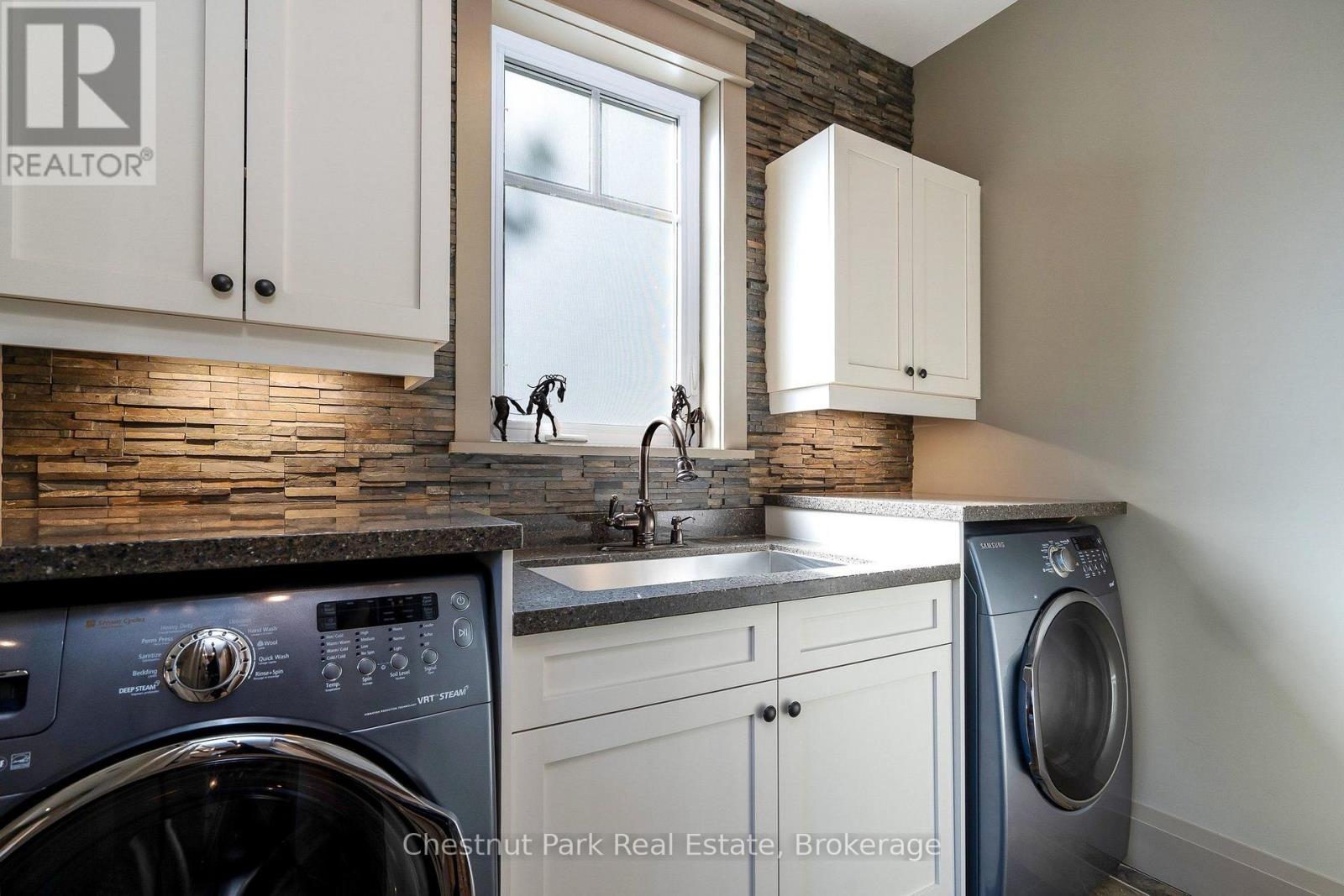 124 Snowbridge Way, Blue Mountains, Ontario  L9Y 0V1 - Photo 24 - X13880428