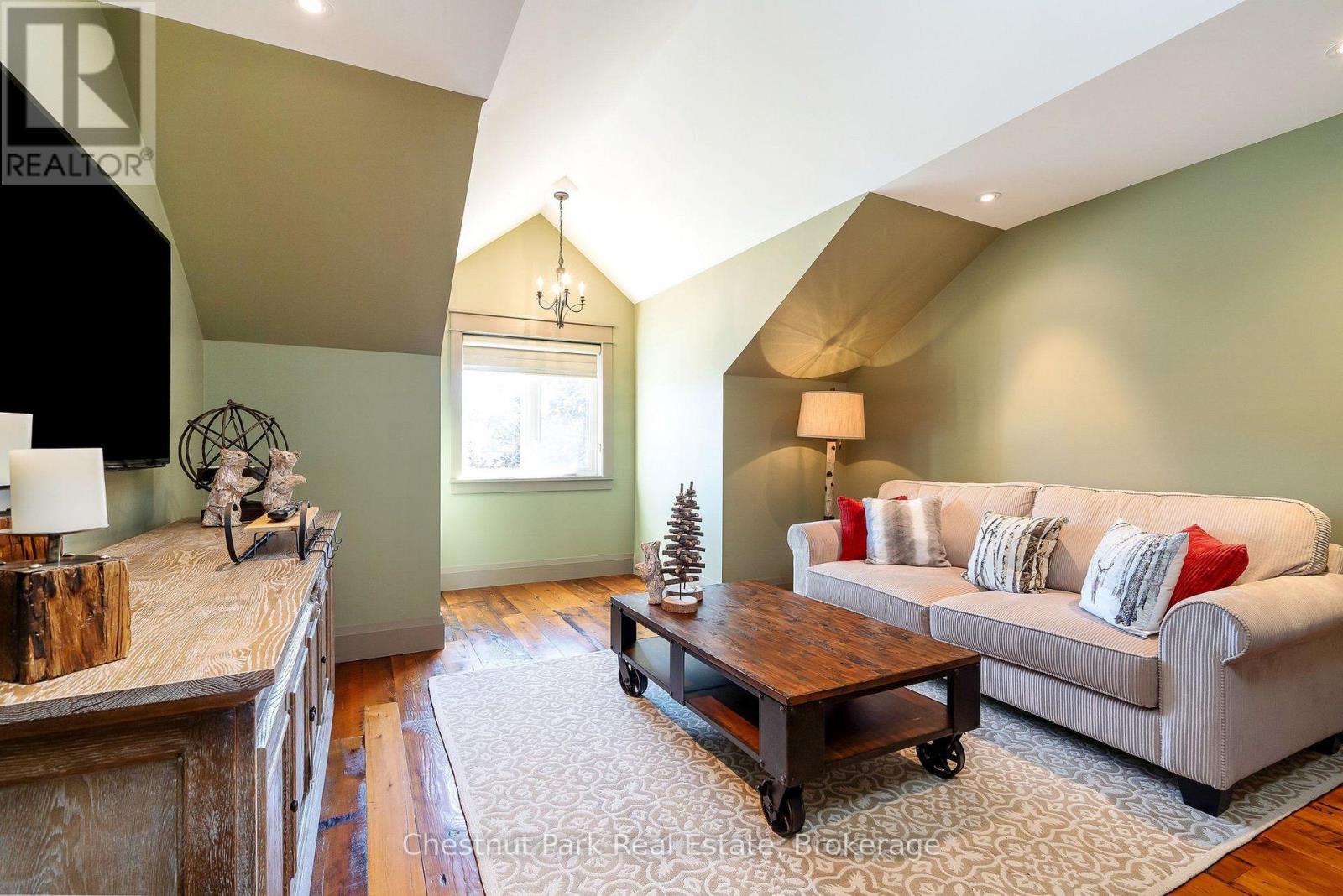 124 Snowbridge Way, Blue Mountains, Ontario  L9Y 0V1 - Photo 30 - X13880428