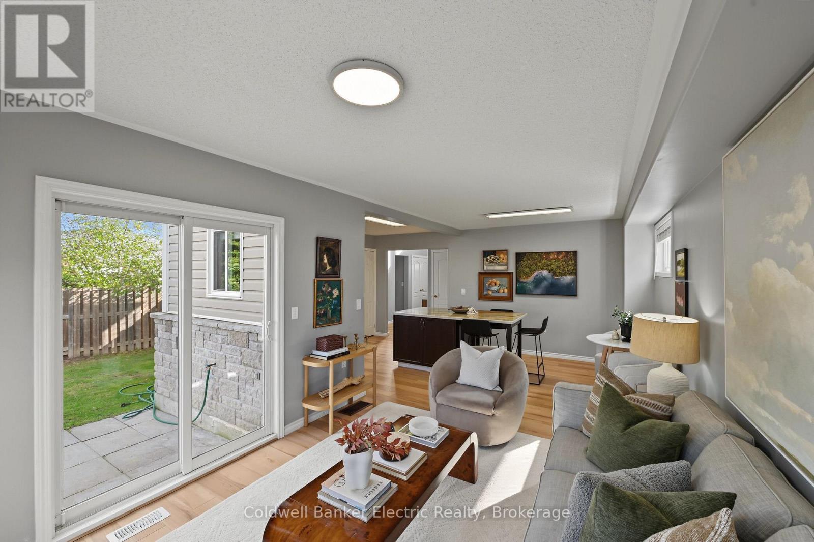 2334 Marsdale Drive, Peterborough, Ontario  K9L 0B7 - Photo 10 - X13880422