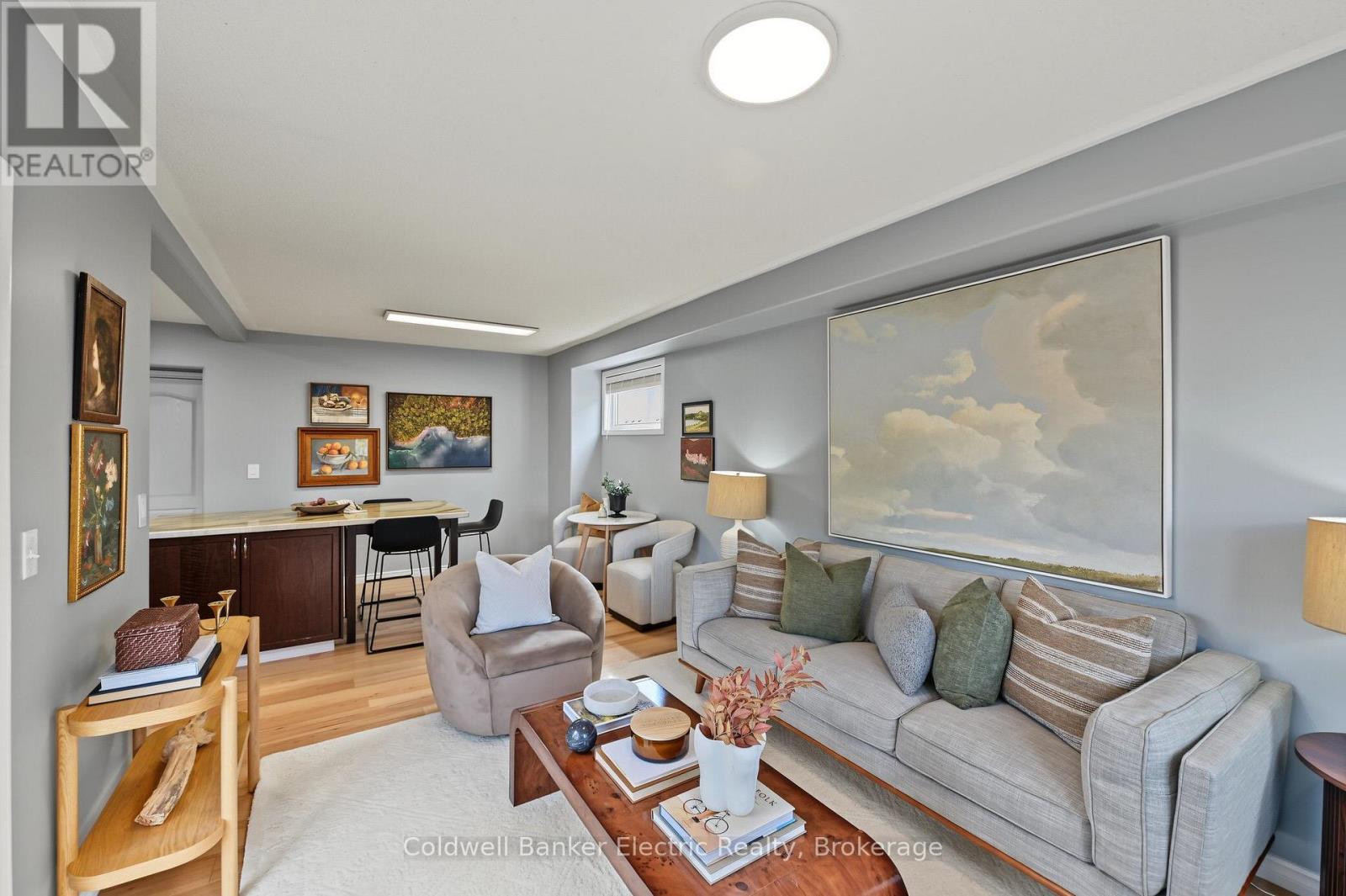 2334 Marsdale Drive, Peterborough, Ontario  K9L 0B7 - Photo 12 - X13880422