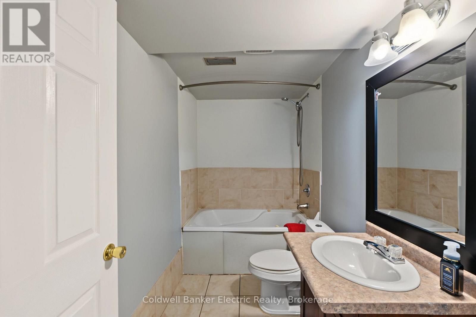 2334 Marsdale Drive, Peterborough, Ontario  K9L 0B7 - Photo 32 - X13880422
