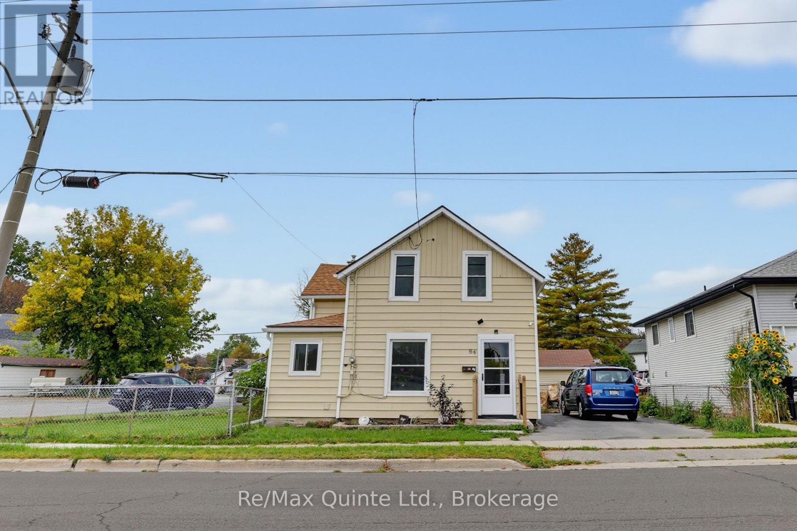 84 MOIRA STREET E, Belleville, Ontario