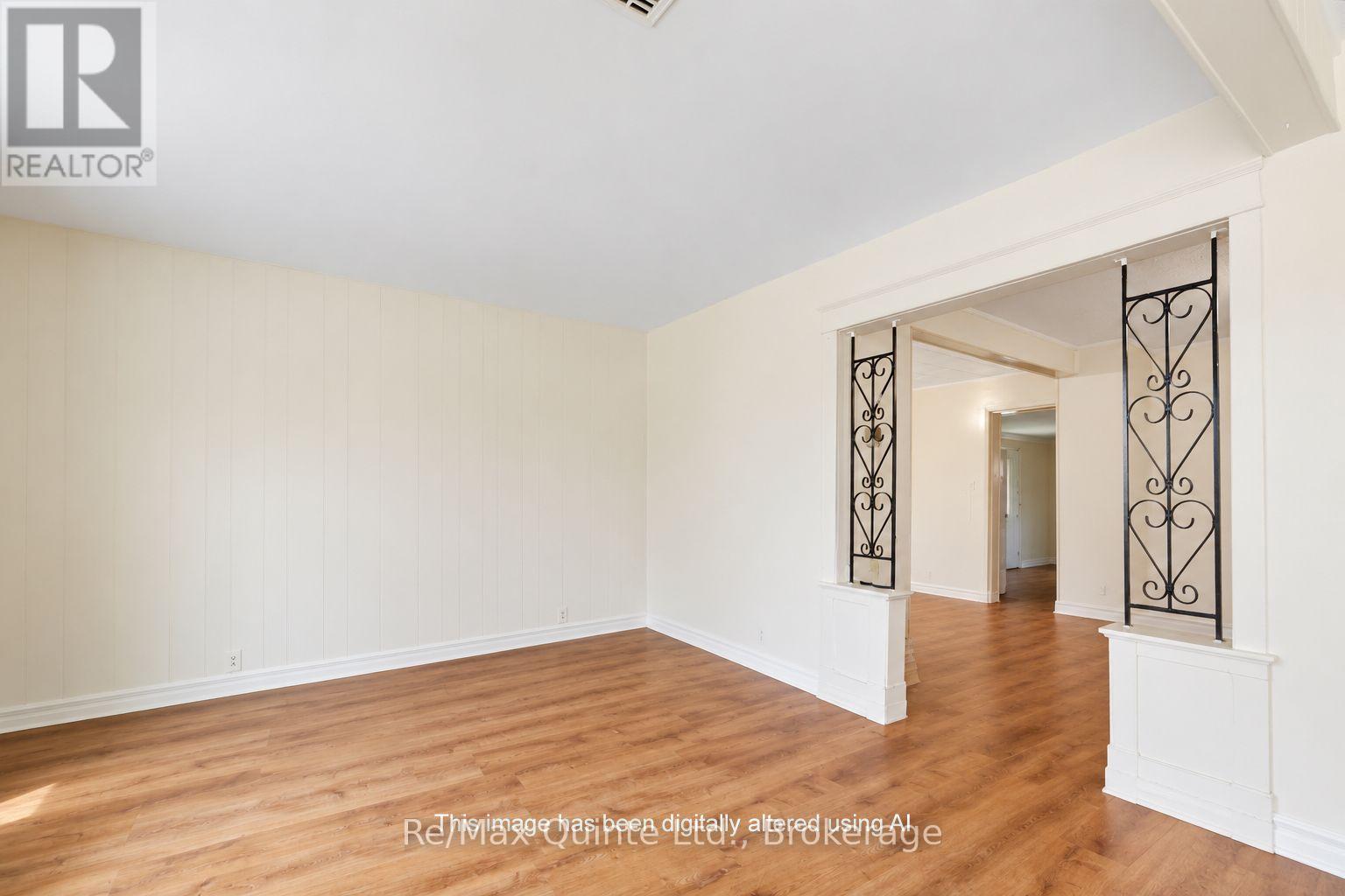 84 Moira Street E, Belleville, Ontario  K8P 2S4 - Photo 3 - X13880434