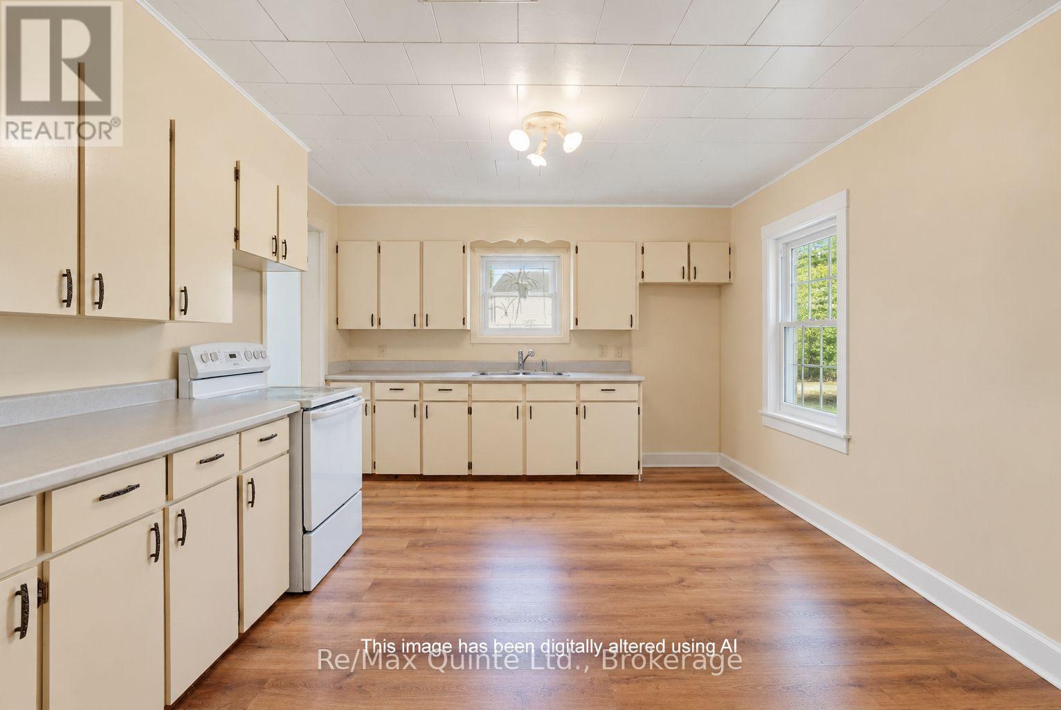 84 Moira Street E, Belleville, Ontario  K8P 2S4 - Photo 8 - X13880434