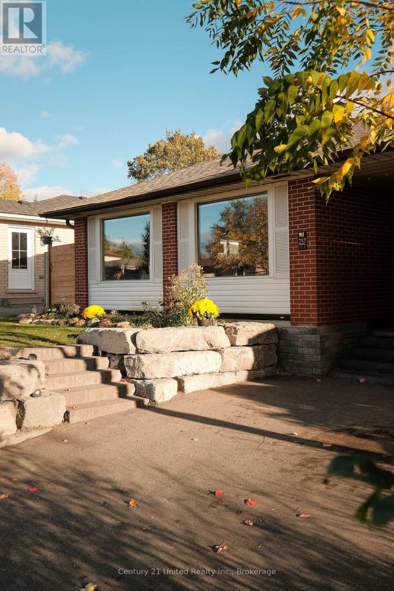 257 Riverview Heights, Peterborough, Ontario  K9J 1A9 - Photo 3 - X13880502