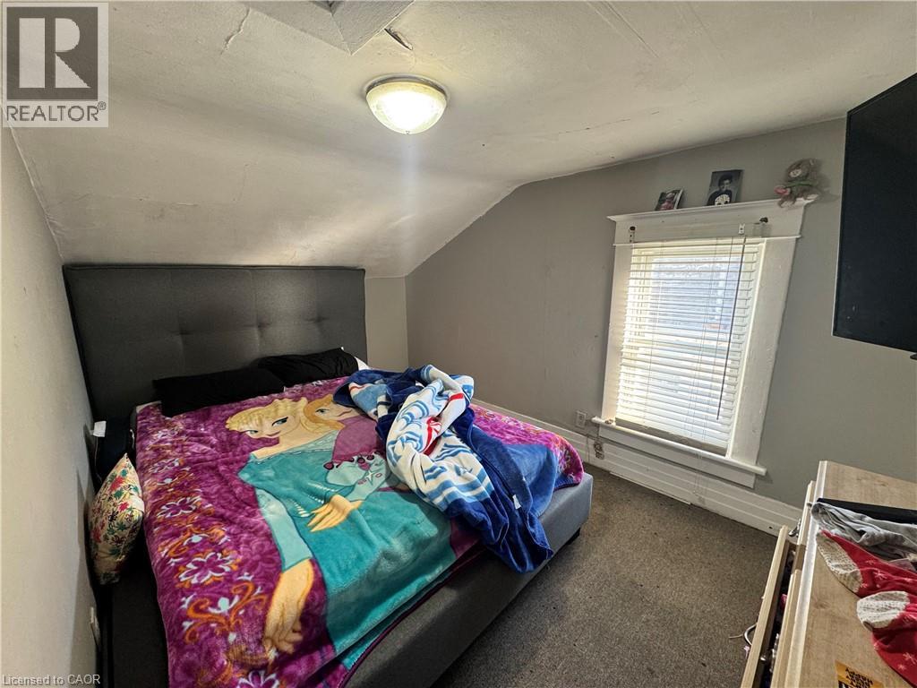 65 Queen Street N, Thorold, Ontario  L2V 2R2 - Photo 5 - 40869742