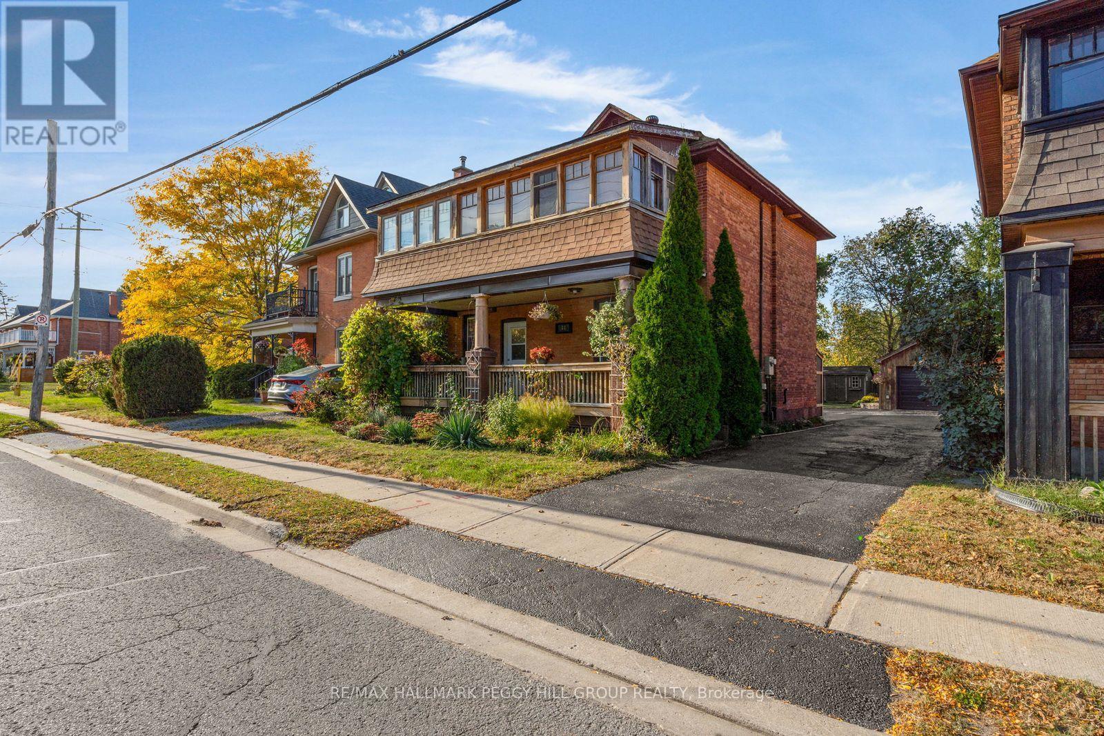 48 Brock Street, Barrie (Sanford), Ontario  L4N 2L7 - Photo 1 - S13880368