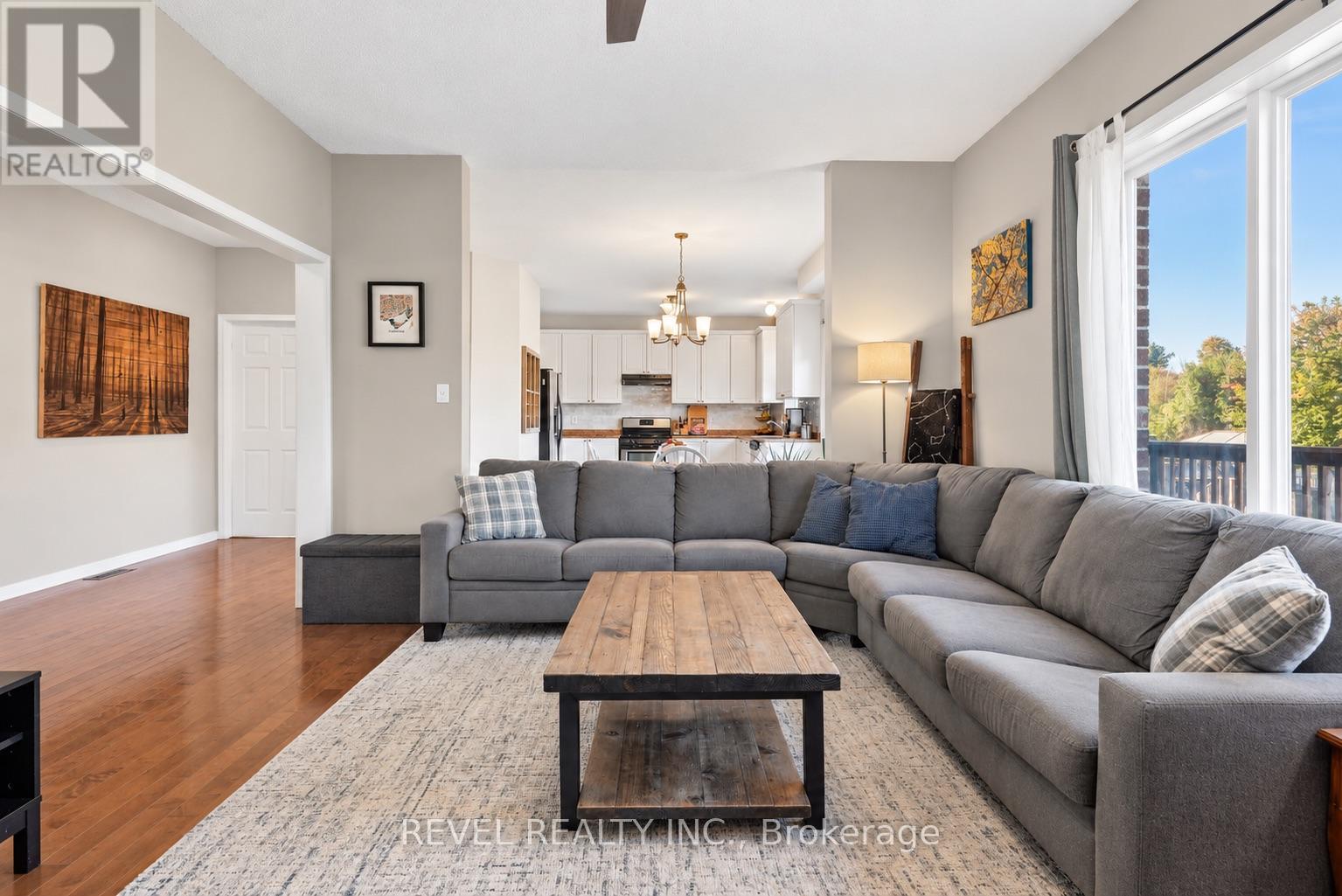30 Sun King Crescent, Barrie (Innis-Shore), Ontario  L4M 7J9 - Photo 13 - S13880500