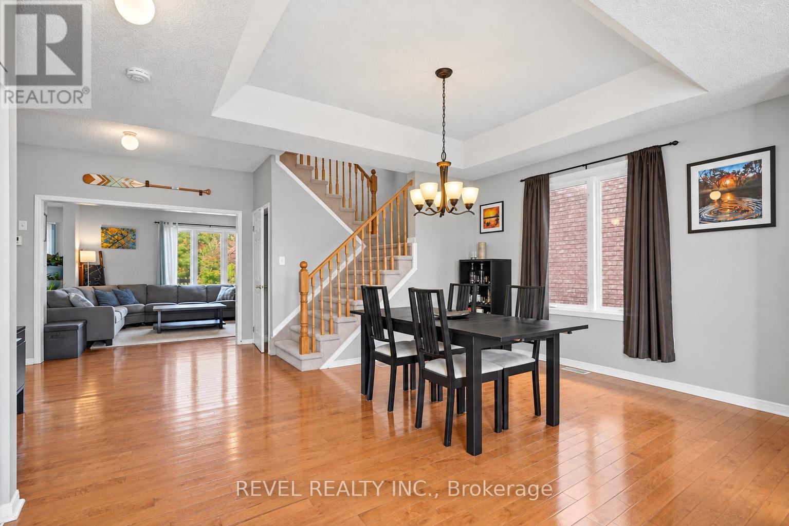 30 Sun King Crescent, Barrie (Innis-Shore), Ontario  L4M 7J9 - Photo 6 - S13880500