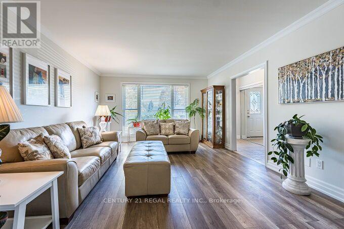 2 Alderbury Crescent, Brampton, Ontario  L6T 1P6 - Photo 7 - W13878884