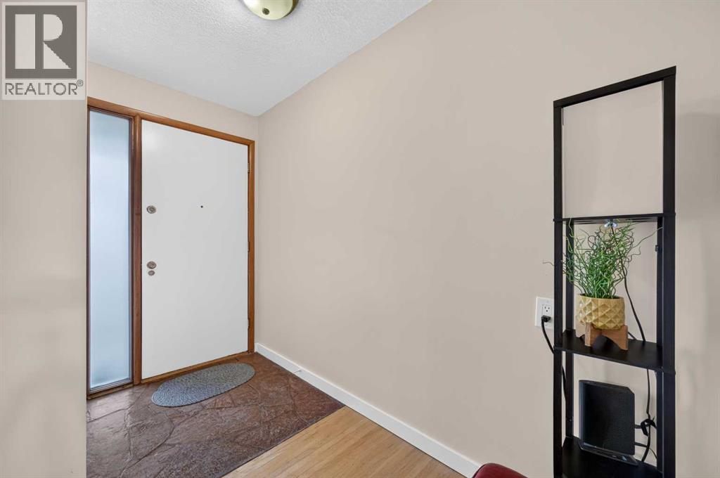 4124 19 Street Nw, Calgary, Alberta  T2L 2B6 - Photo 6 - A2350833