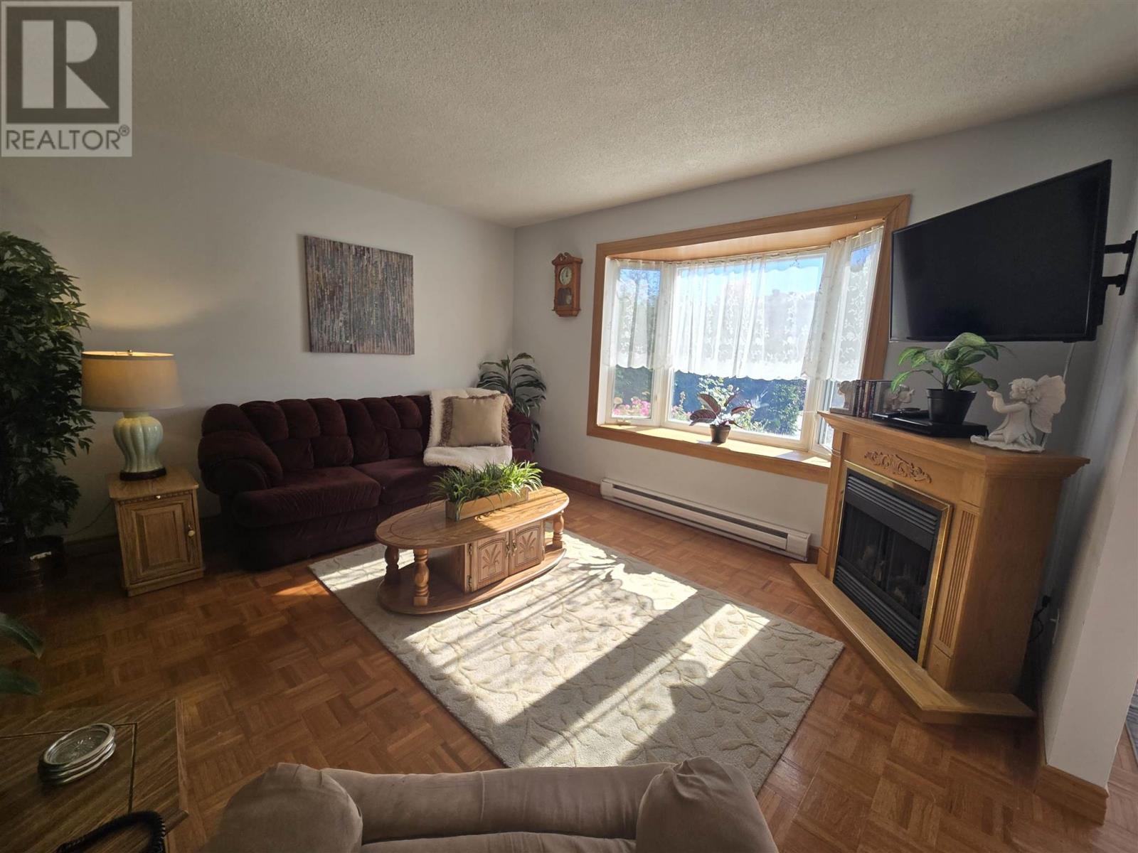 7 Feltz Rd, Elliot Lake, Ontario  P5A 1V3 - Photo 6 - SM262829