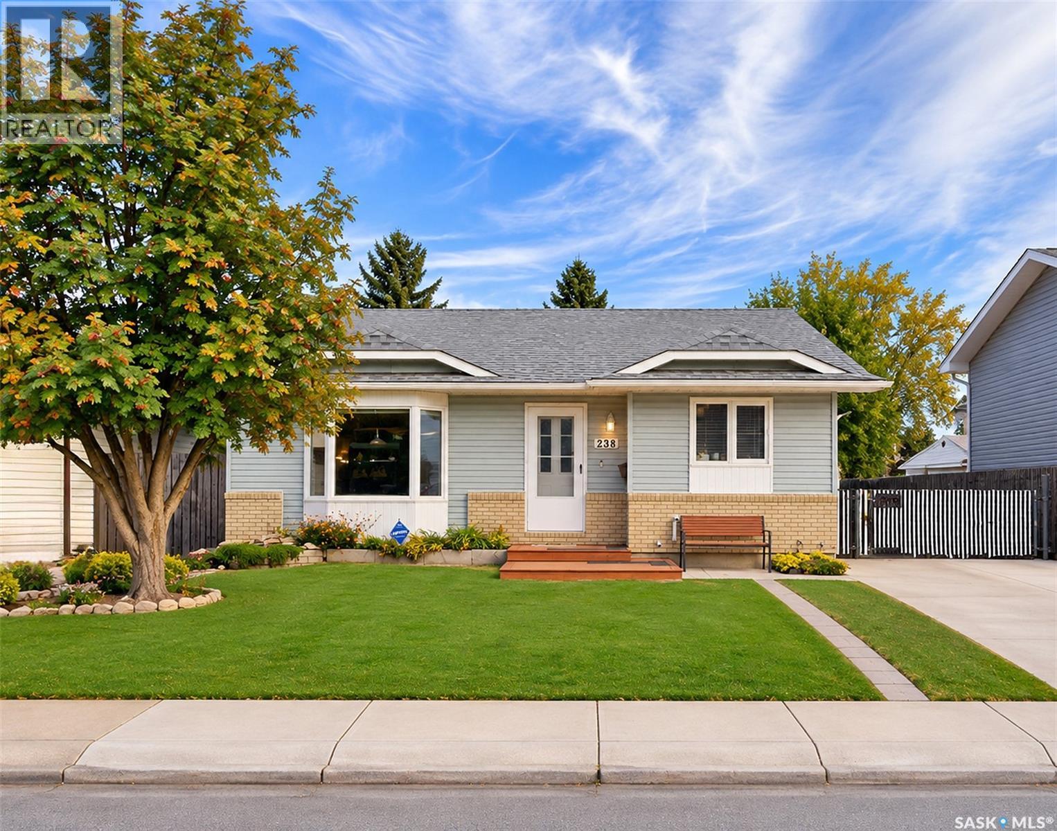 238 SHERRY CRESCENT, saskatoon, Saskatchewan