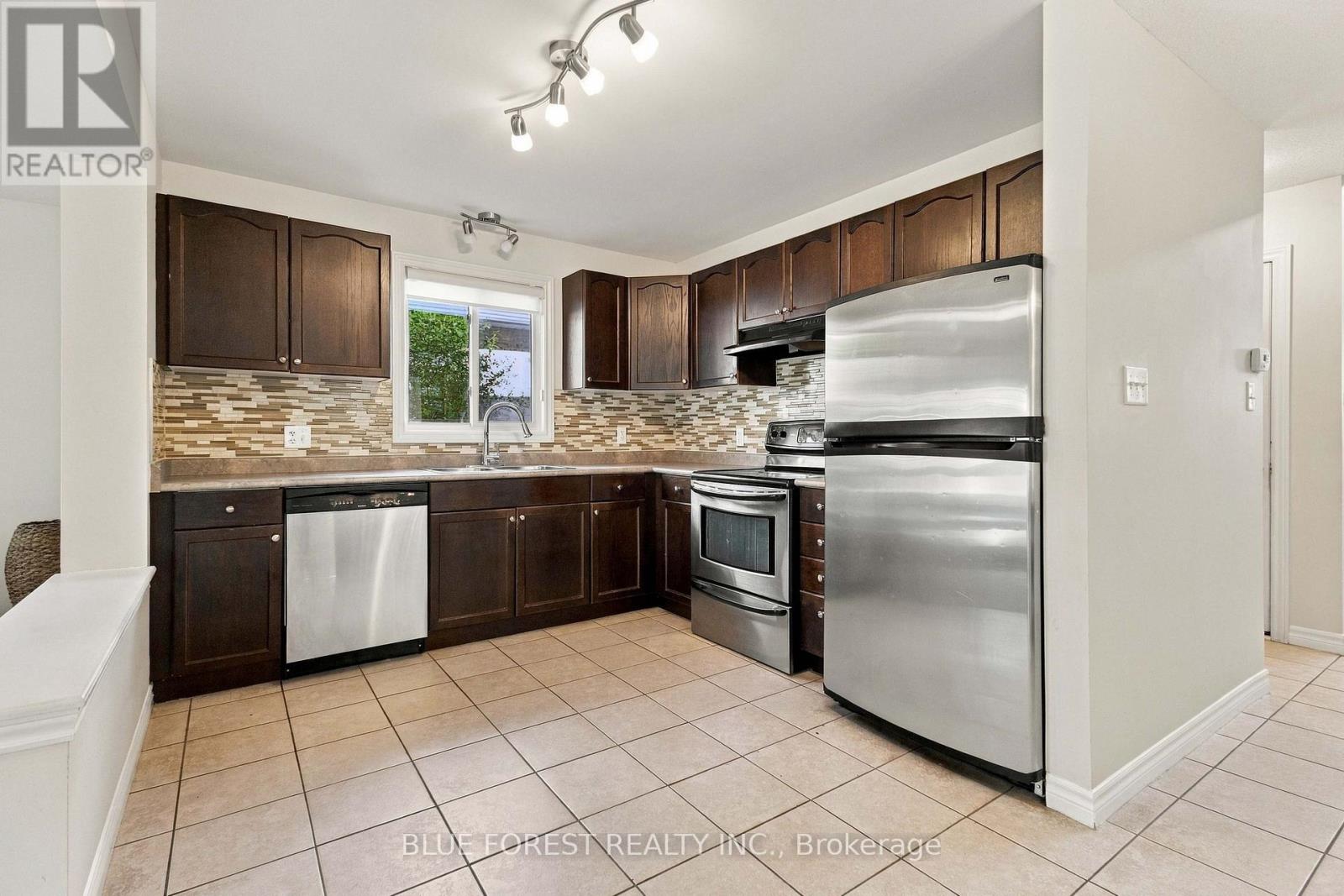 3224 Meadowgate Boulevard, London South, Ontario  N6M 0B7 - Photo 7 - X13880620