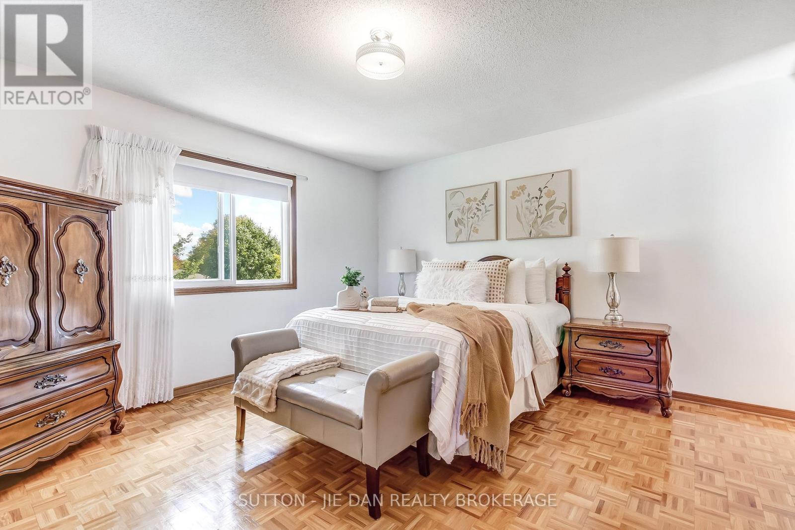 28 Country Club Lane, London South, Ontario  N6C 5R8 - Photo 11 - X13880678