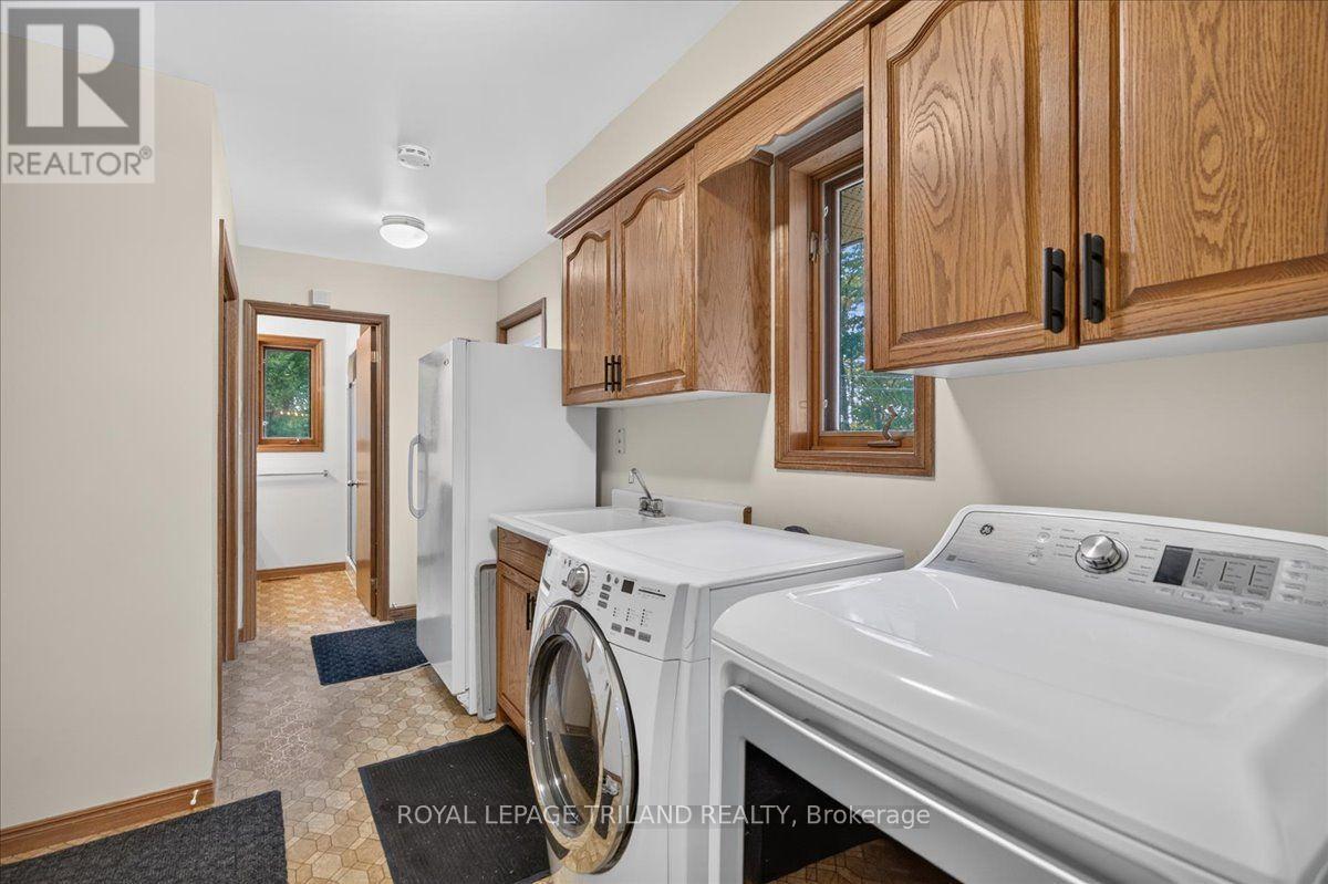 22775 Dogwood Road, Southwest Middlesex, Ontario  N0L 1Z0 - Photo 22 - X13880758