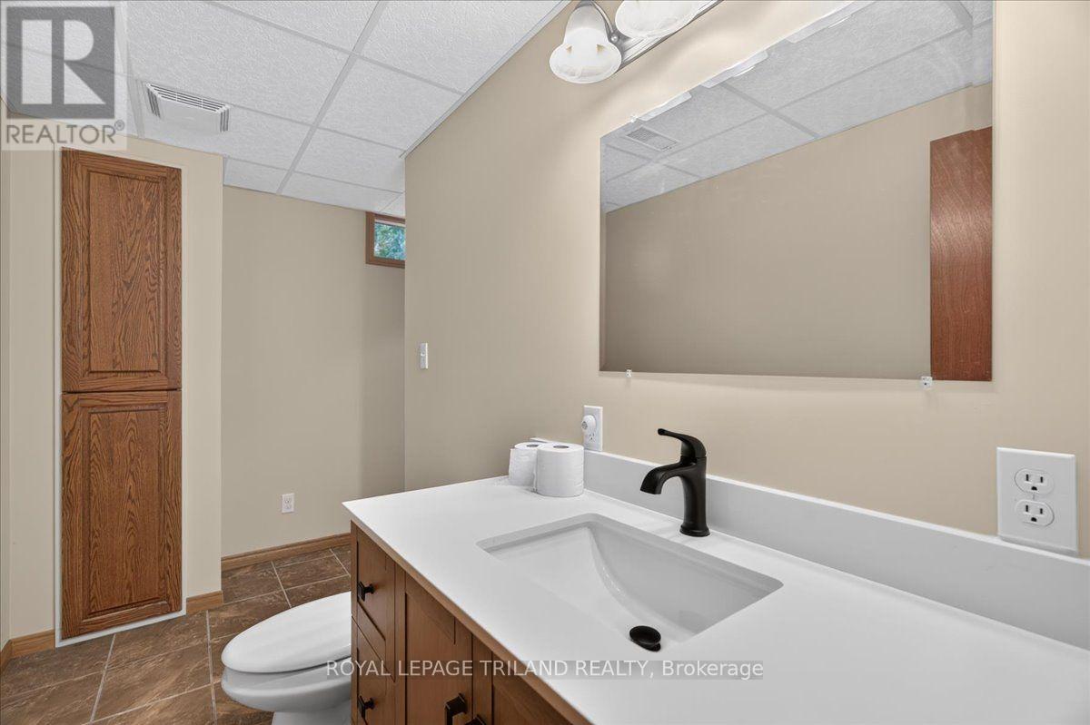 22775 Dogwood Road, Southwest Middlesex, Ontario  N0L 1Z0 - Photo 35 - X13880758