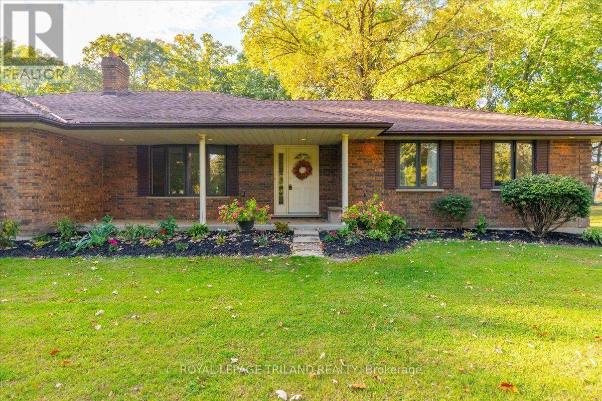 22775 Dogwood Road, Southwest Middlesex, Ontario  N0L 1Z0 - Photo 6 - X13880758