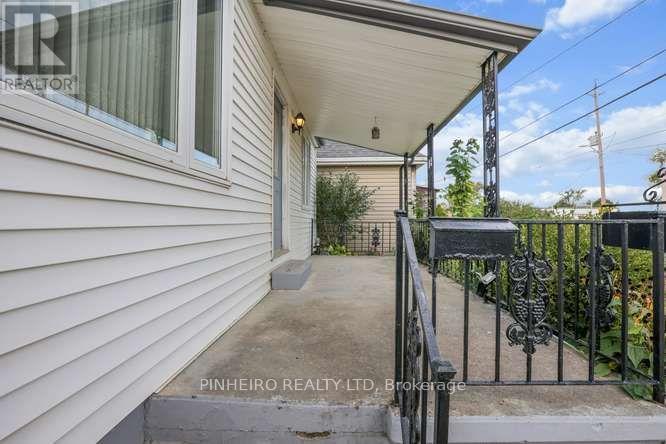 1217 Trafalgar Street, London East, Ontario  N5Z 1H6 - Photo 4 - X13880846