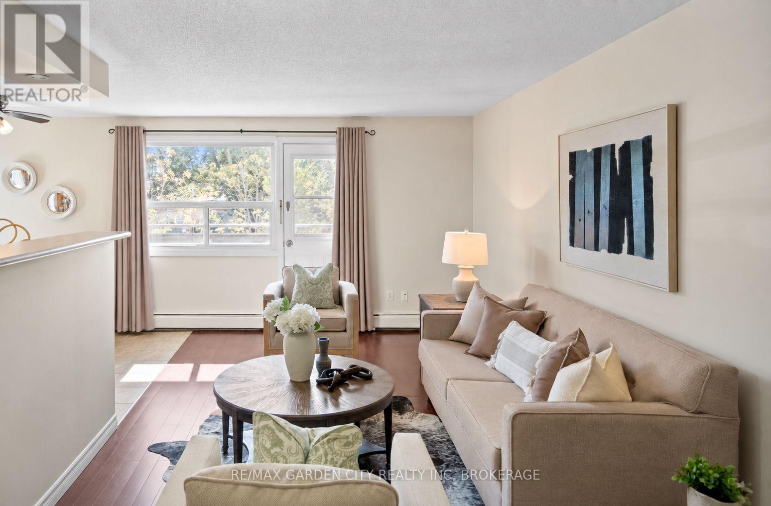 211 - 264 Oakdale Avenue, St. Catharines, Ontario  L2P 2K4 - Photo 2 - X13880694