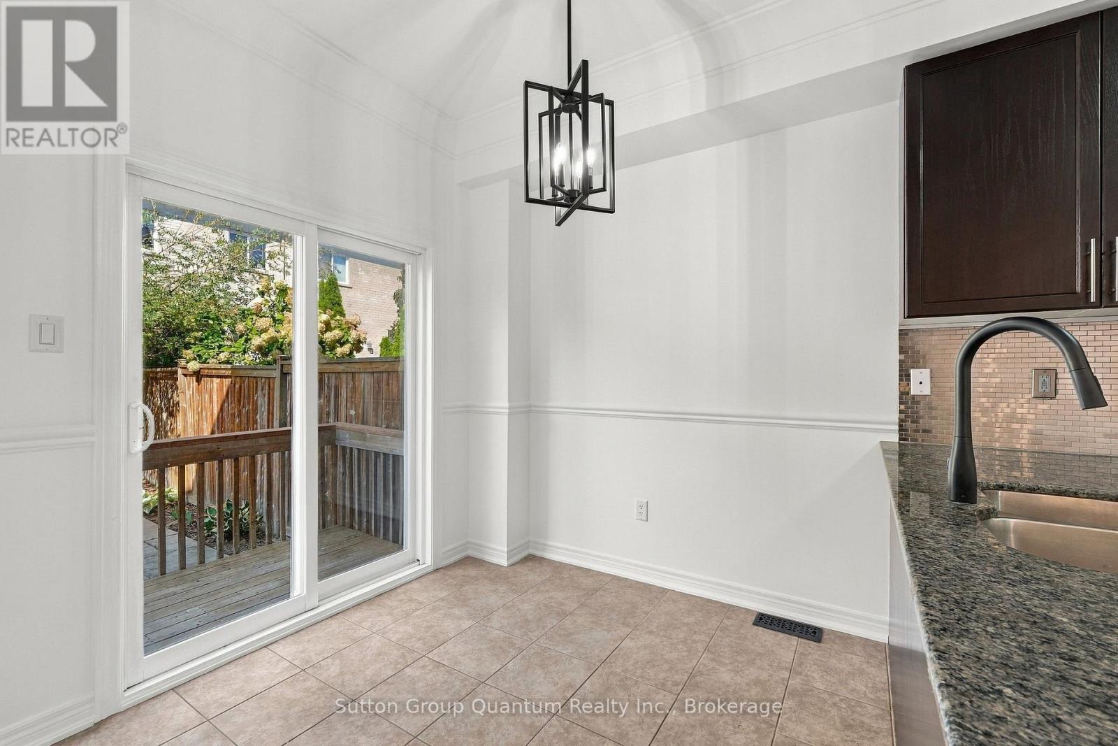 2435 Montagne Avenue, Oakville, Ontario  L6M 0J4 - Photo 21 - W13880666