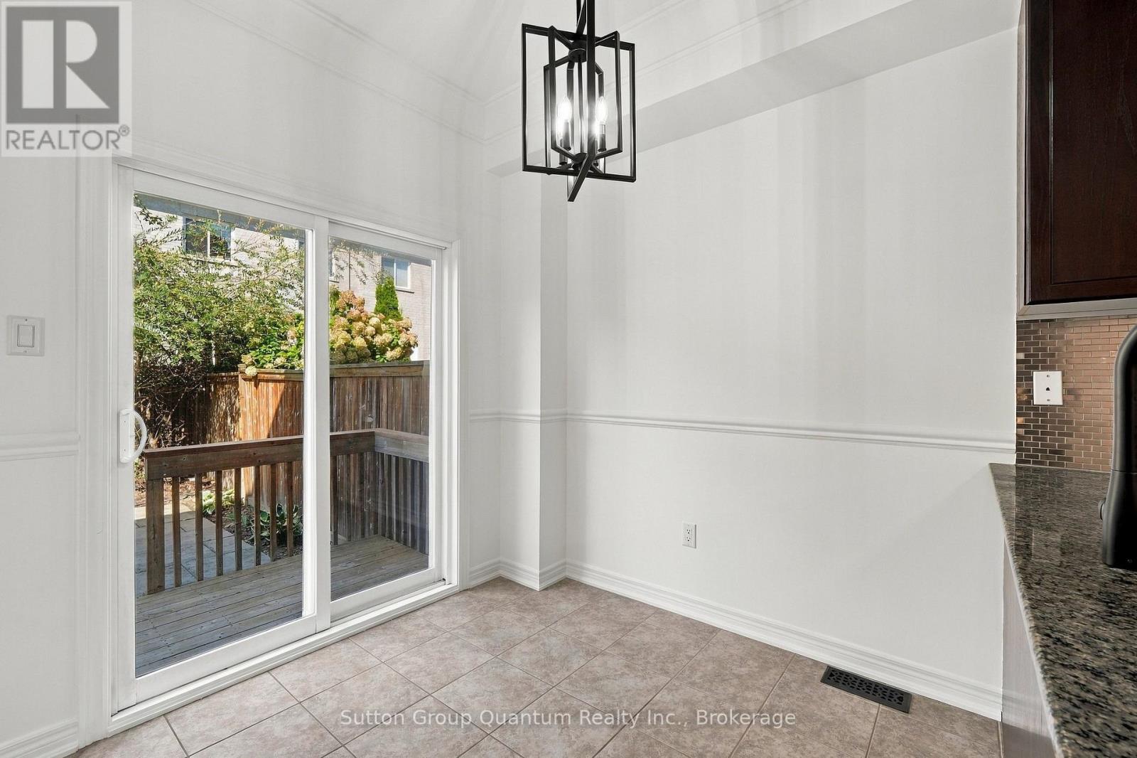 2435 Montagne Avenue, Oakville, Ontario  L6M 0J4 - Photo 24 - W13880666