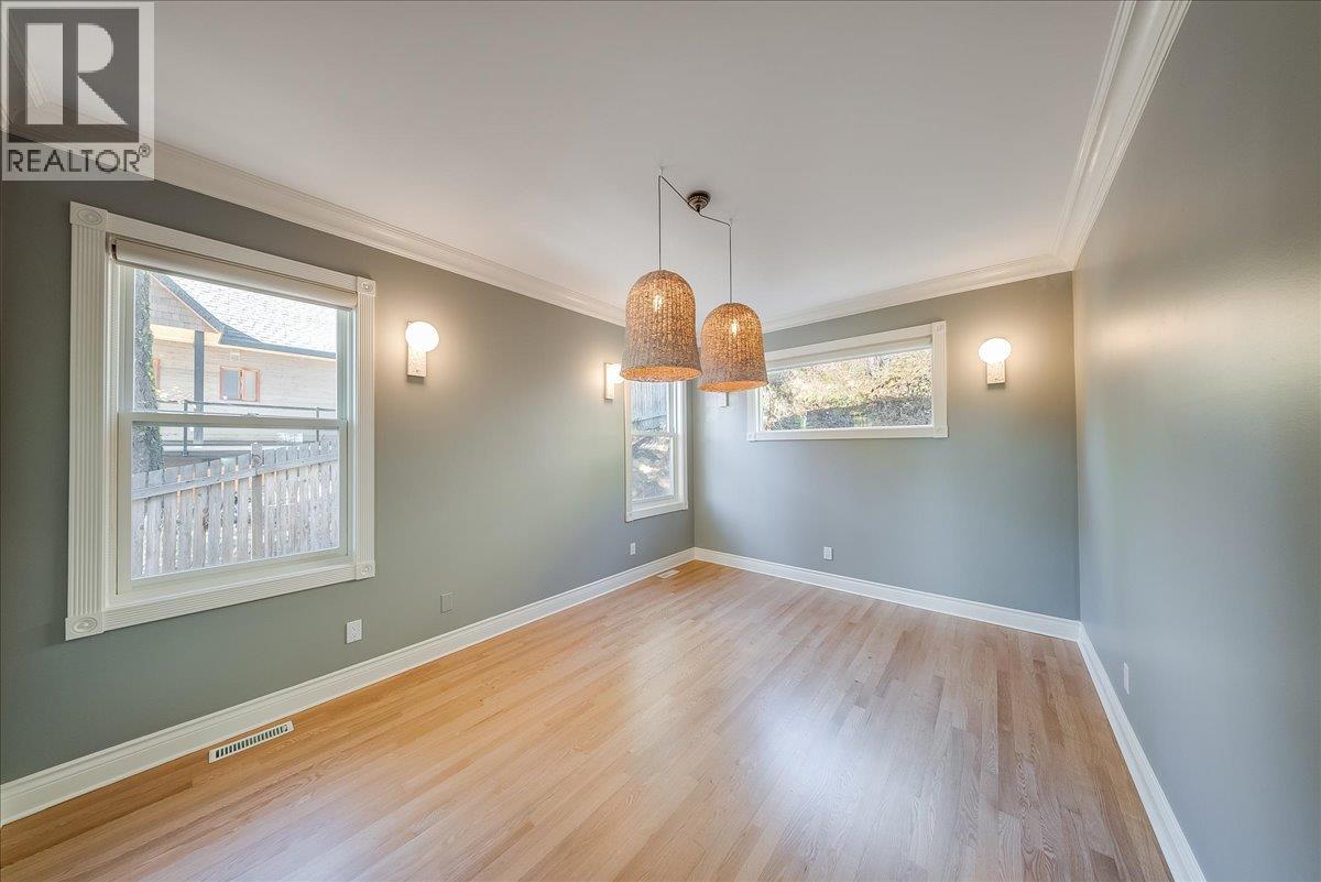 1860 Planer Crescent, Rossland, British Columbia  V0G 1Y0 - Photo 20 - 10403211