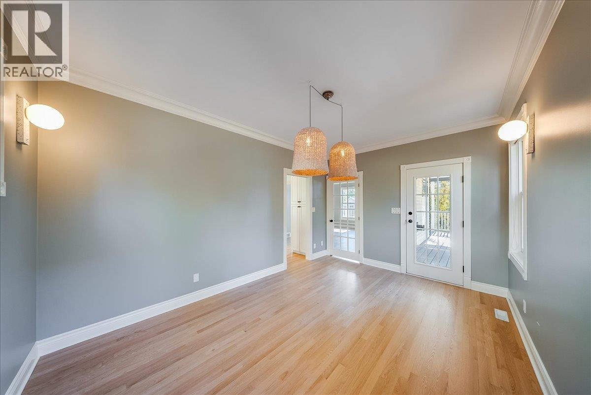 1860 Planer Crescent, Rossland, British Columbia  V0G 1Y0 - Photo 21 - 10403211