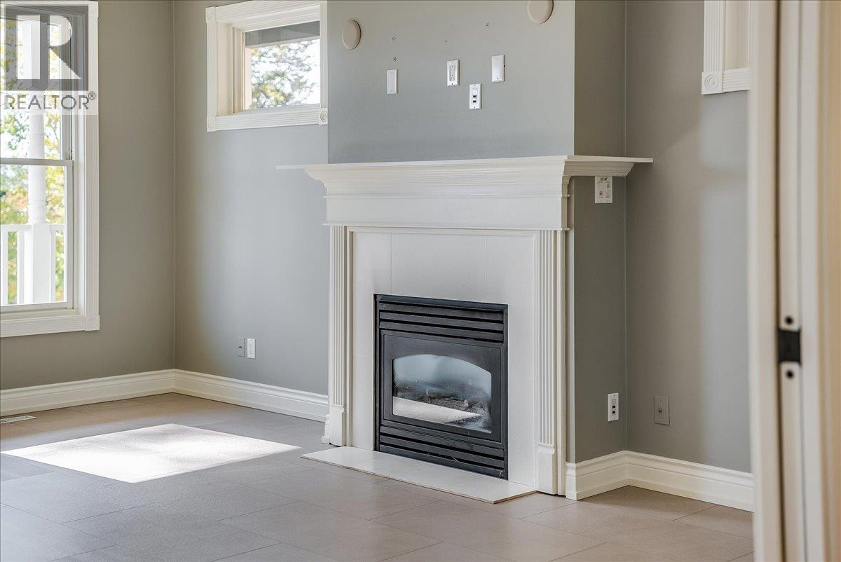 1860 Planer Crescent, Rossland, British Columbia  V0G 1Y0 - Photo 25 - 10403211