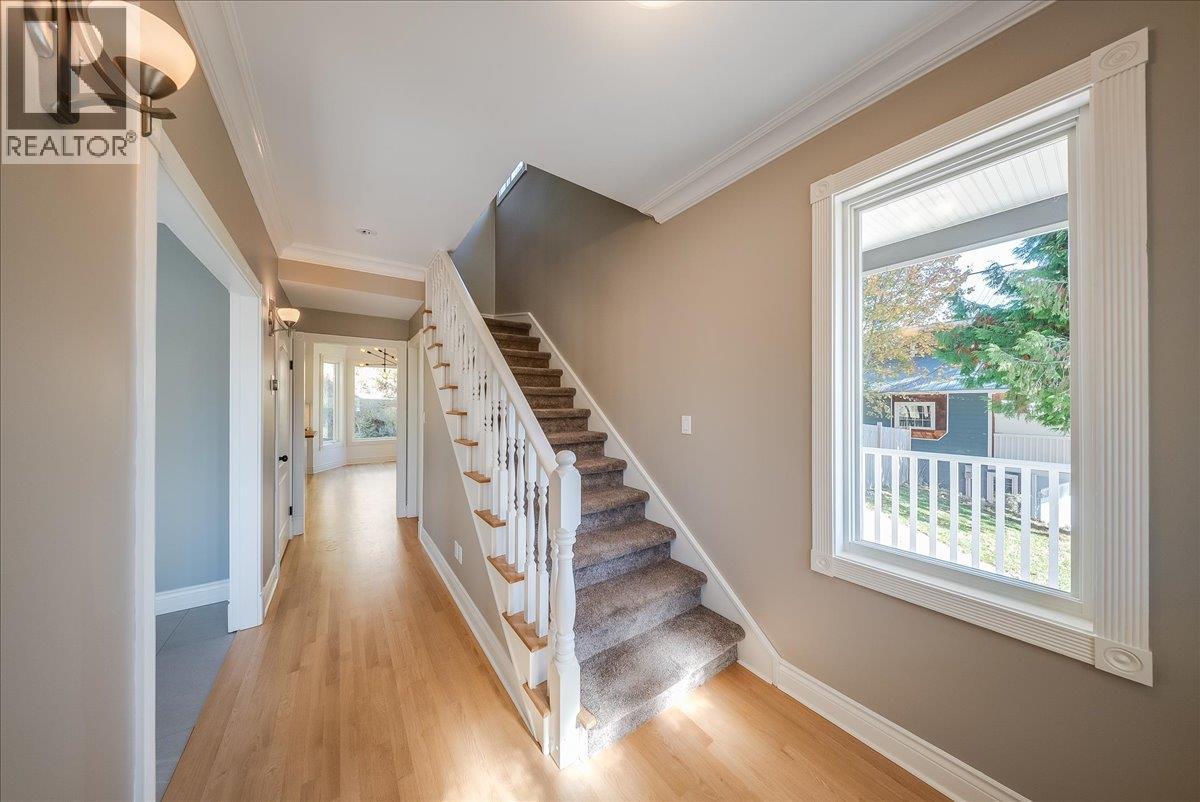1860 Planer Crescent, Rossland, British Columbia  V0G 1Y0 - Photo 41 - 10403211