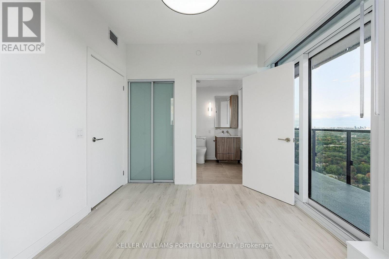 3412 - 110 Broadway Avenue, Toronto, Ontario  M4P 1V7 - Photo 17 - C13880512