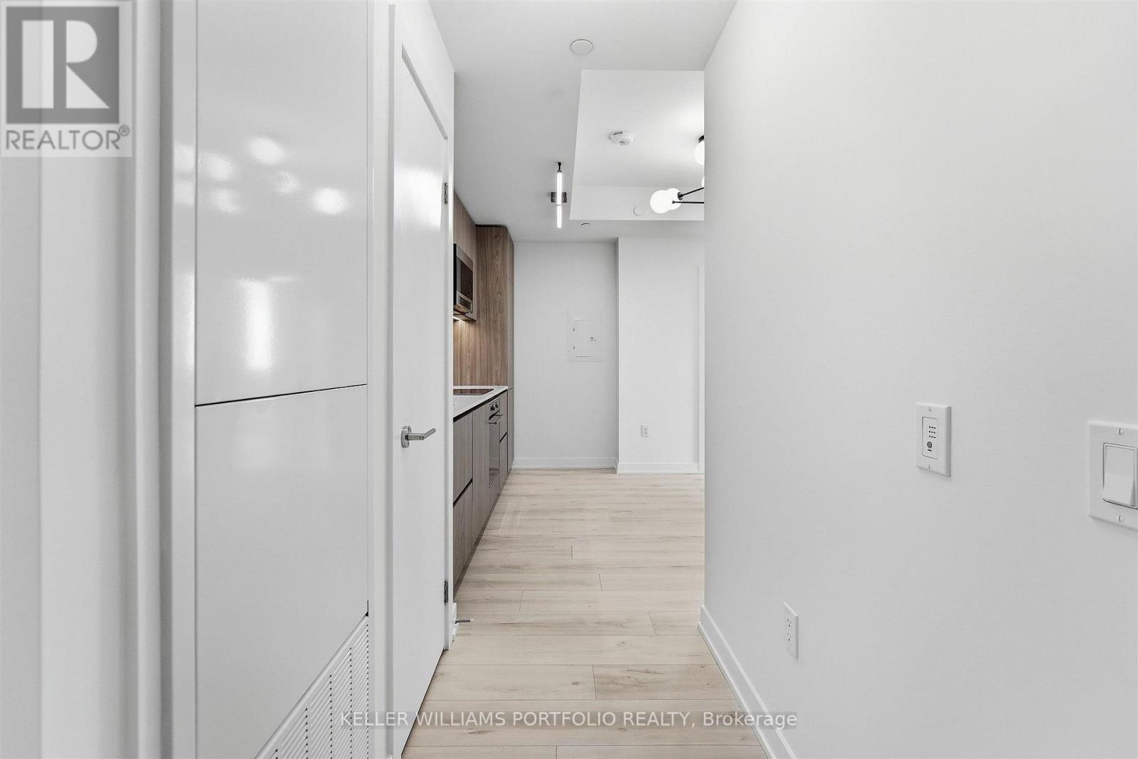 3412 - 110 Broadway Avenue, Toronto, Ontario  M4P 1V7 - Photo 5 - C13880512