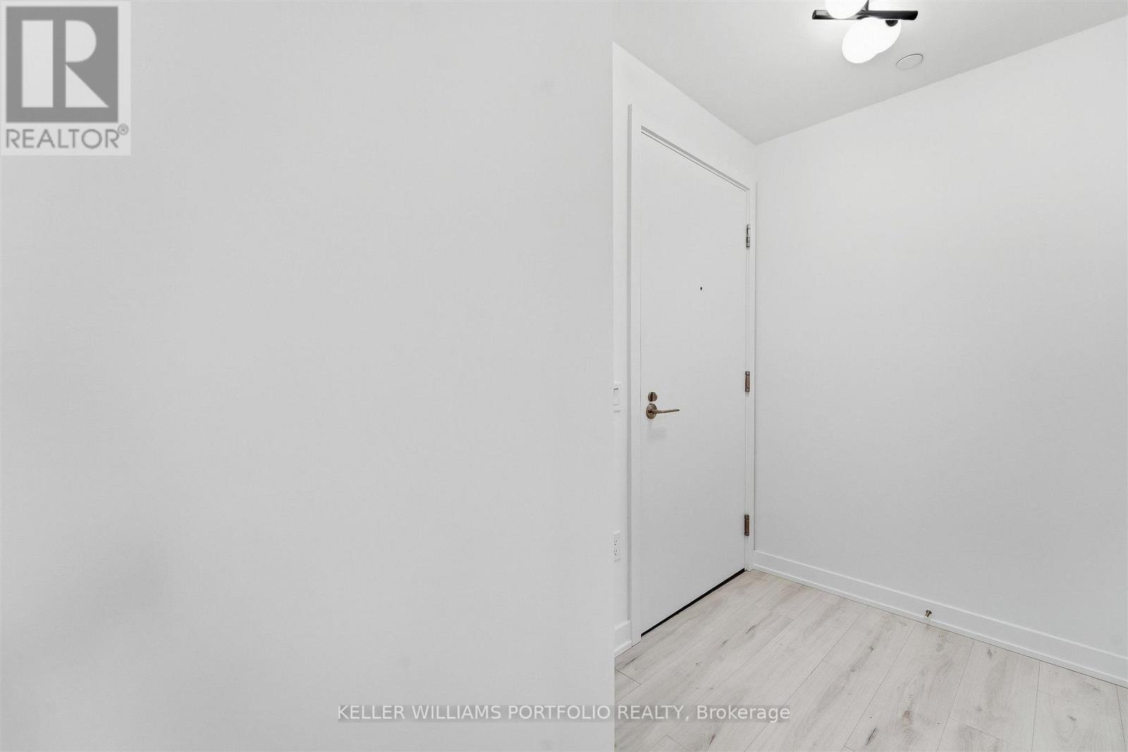 3412 - 110 Broadway Avenue, Toronto, Ontario  M4P 1V7 - Photo 6 - C13880512