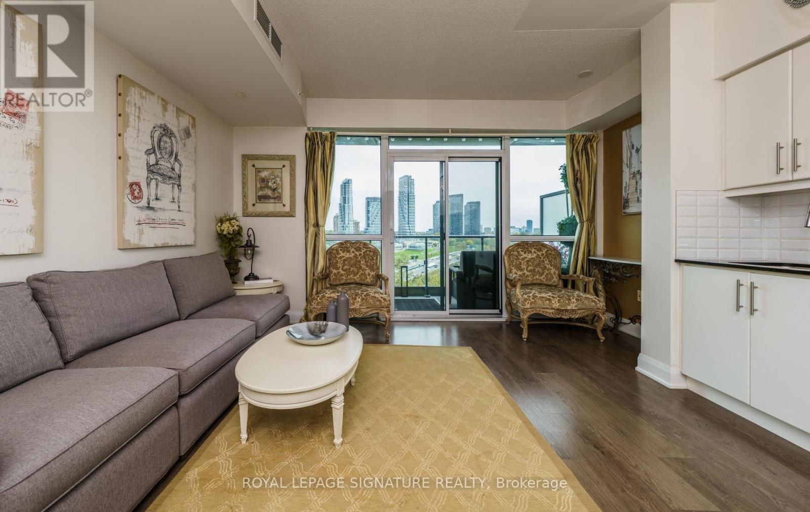 618 - 160 Vanderhoof Avenue, Toronto, Ontario  M4G 0B7 - Photo 4 - C13880642