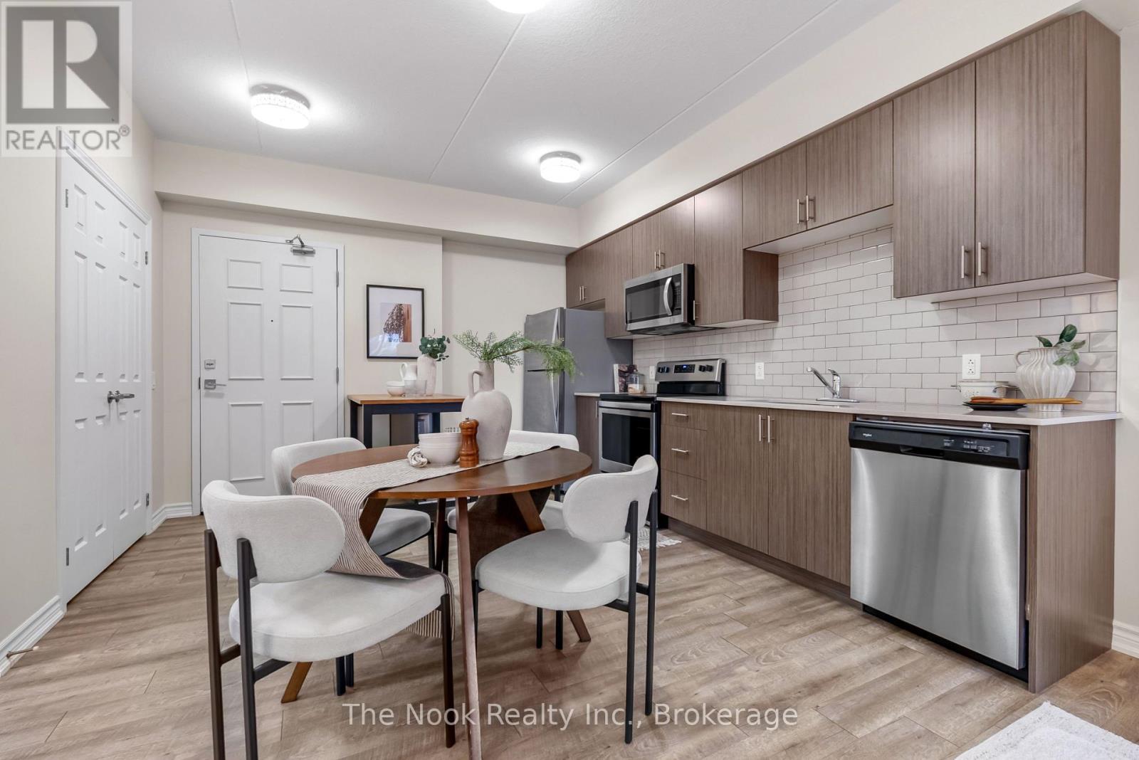 226 - 290 Liberty Street N, Clarington, Ontario  L1C 0V5 - Photo 11 - E13880830
