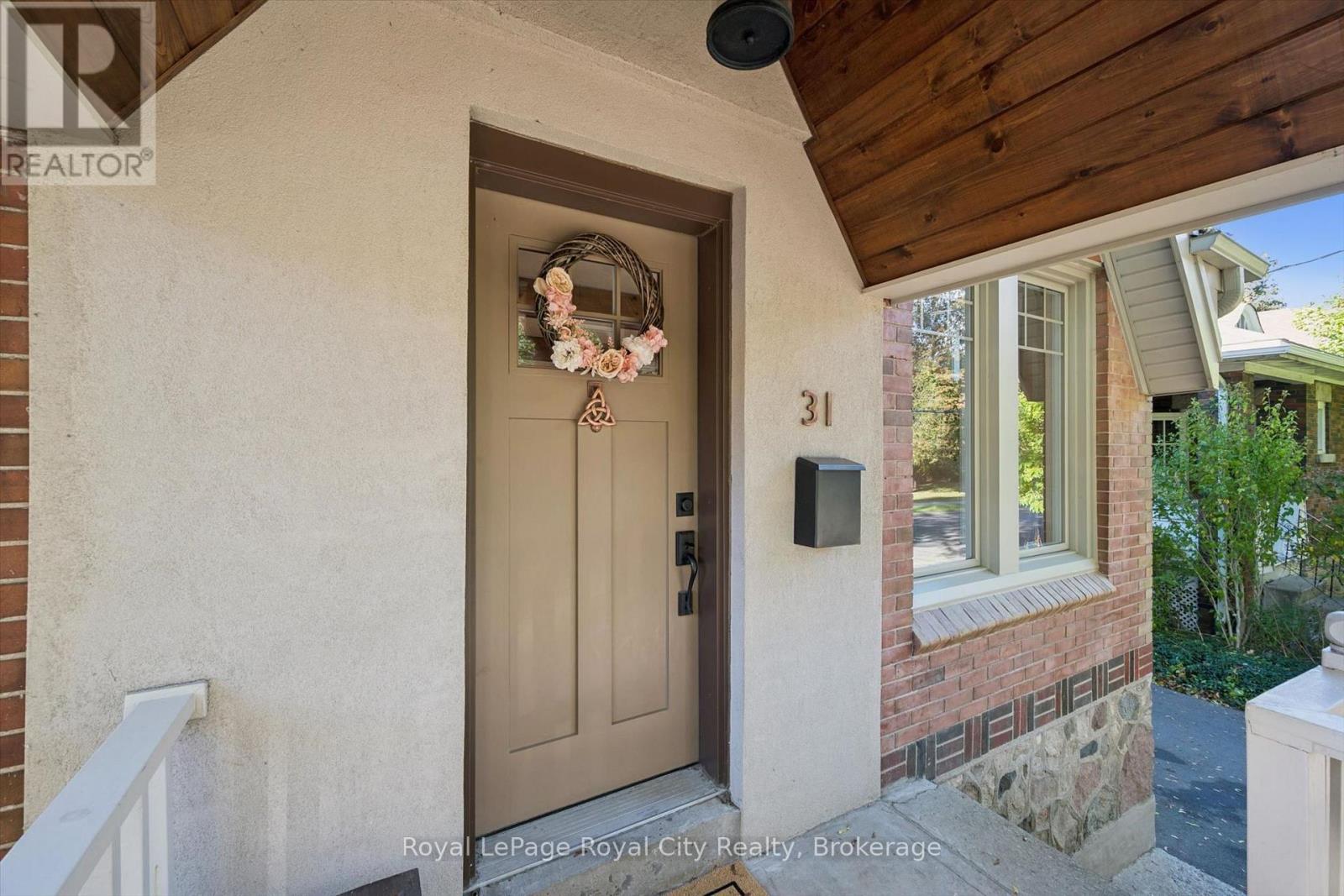 31 James Street W, Guelph (Dovercliffe Park/old University), Ontario  N1G 1E3 - Photo 3 - X13880626