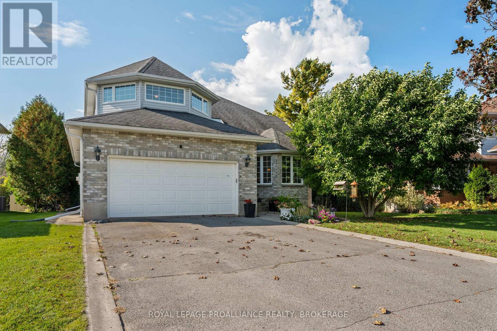 605 Fernmoor Drive, Kingston, Ontario  K7M 8K5 - Photo 1 - X13880648