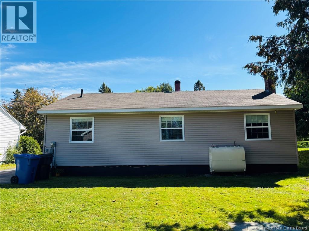 20 Marven Street, Miramichi, New Brunswick  E1N 1W9 - Photo 31 - NB147489