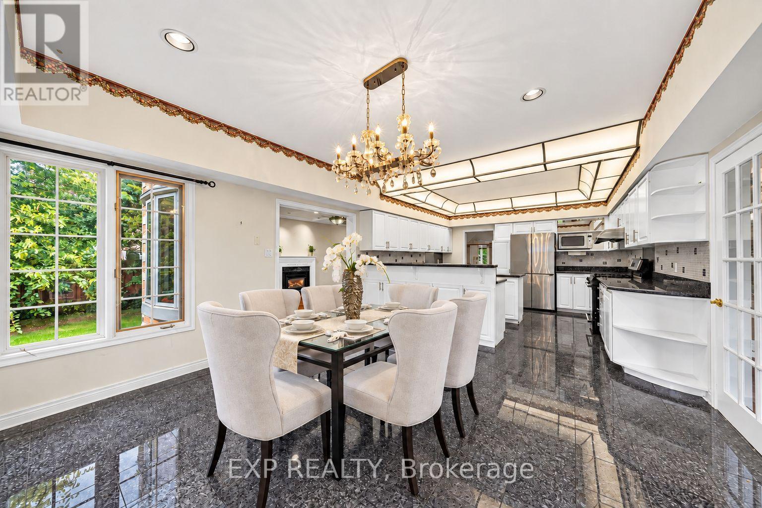 2 Shallmar Gardens, Richmond Hill, Ontario  L4B 3G4 - Photo 14 - N13880650