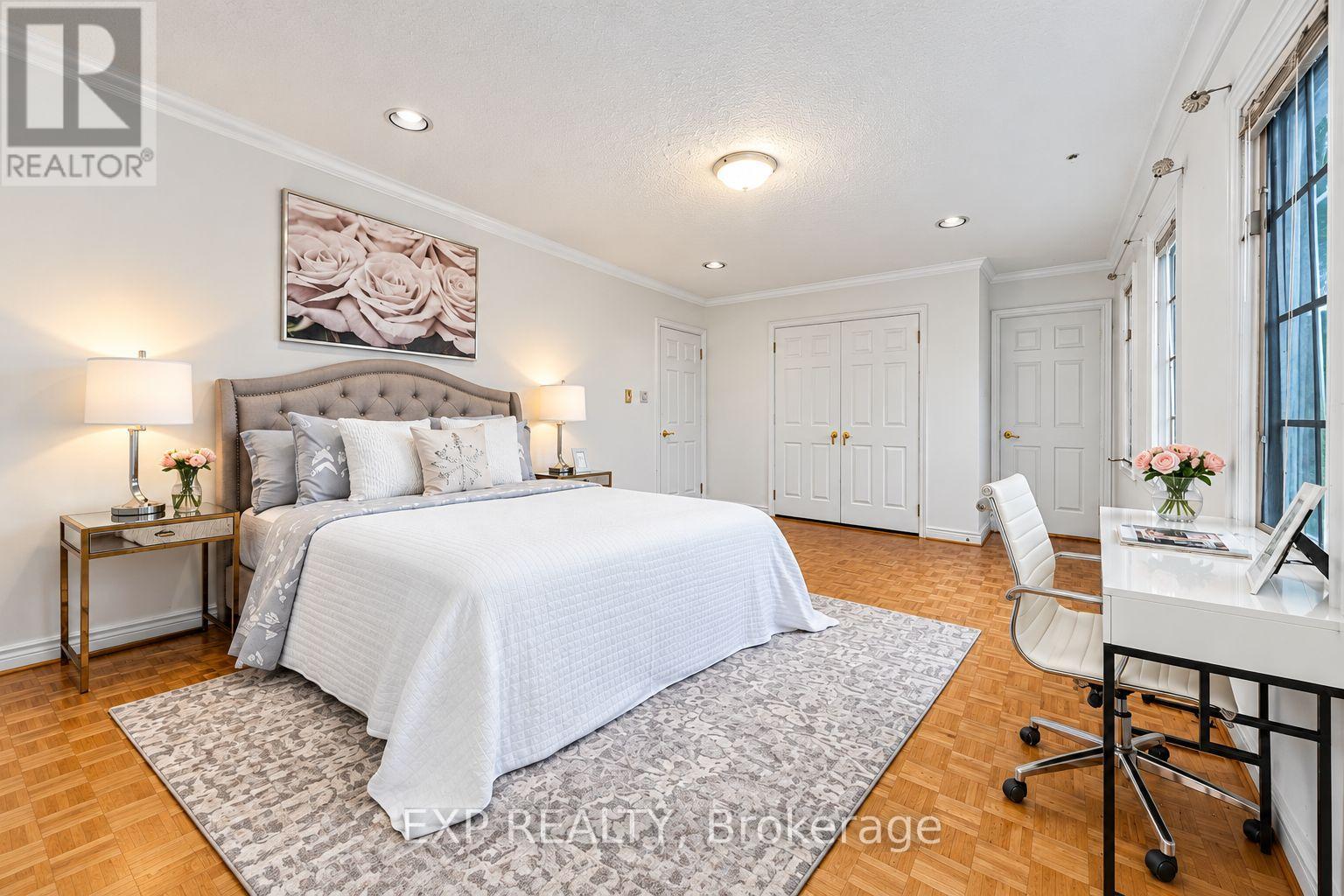 2 Shallmar Gardens, Richmond Hill, Ontario  L4B 3G4 - Photo 32 - N13880650